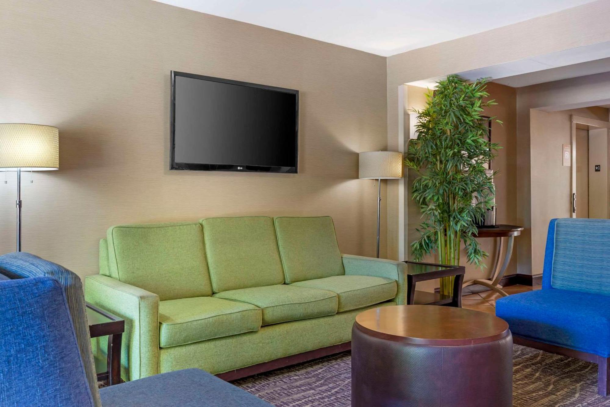 Quality Inn Raleigh Downtown Exterior foto